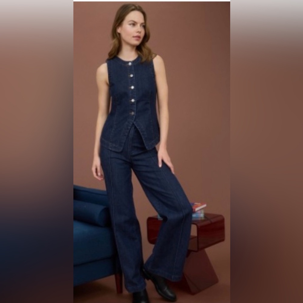 NWT 2 pc Set | Vogue Vibes |Faux denim | ultra stretch Wide leg High rise